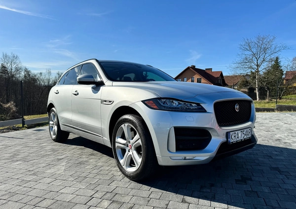 Jaguar F-Pace cena 142999 przebieg: 188000, rok produkcji 2017 z Jaworzno małe 631